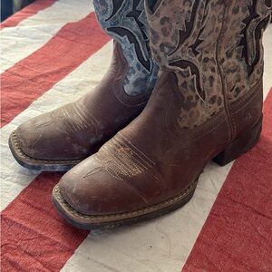 Ariat girls Brown and Tan Boots